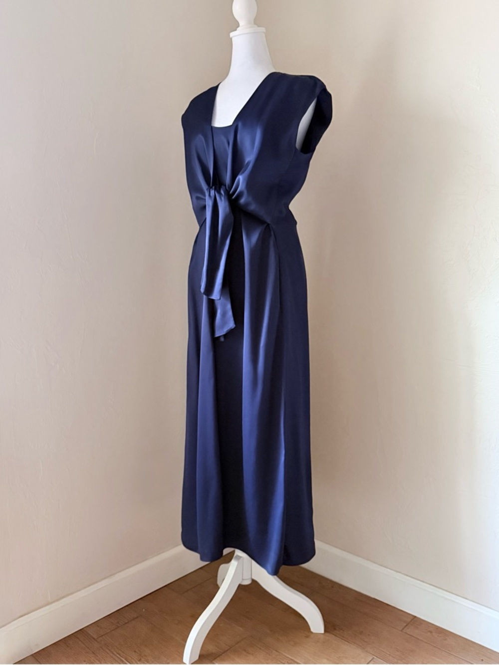 There Was One Knot Detail Navy Satin Midi Dress Made in Italy Farfetch 44 8 $520 - Picture 7 of 16